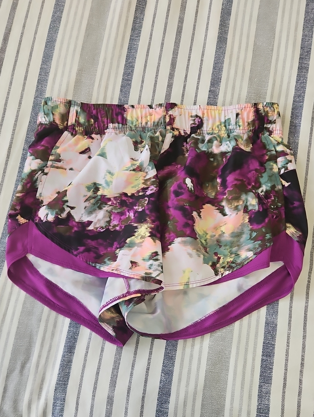 LN Athletic Works M Bright Magenta Active Shorts